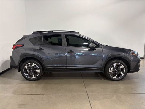 Used 2024 Subaru Crosstrek 2.5i Limited w/ Popular Package #4A AWD/4WD image 2
