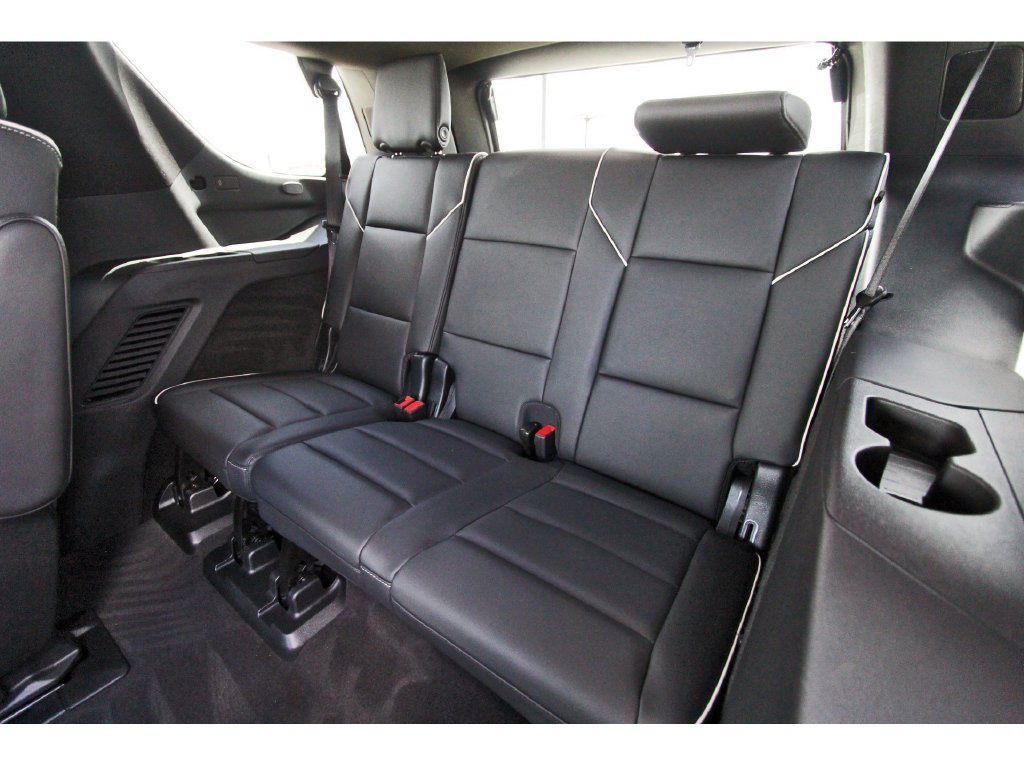 Used 2026 Cadillac Escalade Luxury AWD/4WD image 13