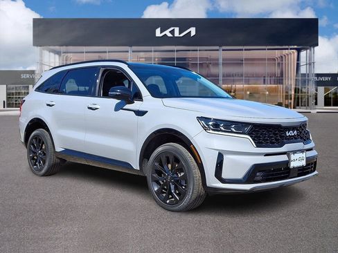 Certified 2022 Kia Sorento SX image 1