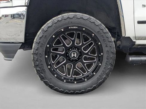 Used 2018 Chevrolet Silverado 1500 LT w/ All Star Edition image 25