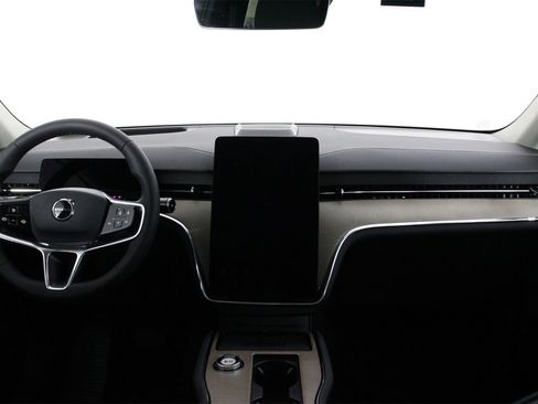 New 2025 Volvo EX90 Plus w/ Protection Package Premier image 5