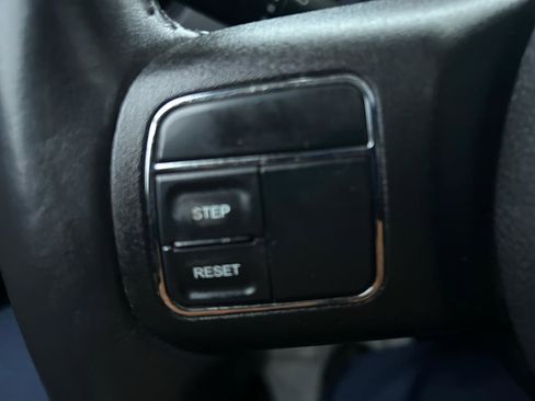 Used 2016 Jeep Patriot Sport image 18