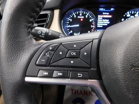 Used 2019 Nissan Rogue SL w/ Premium Package image 31