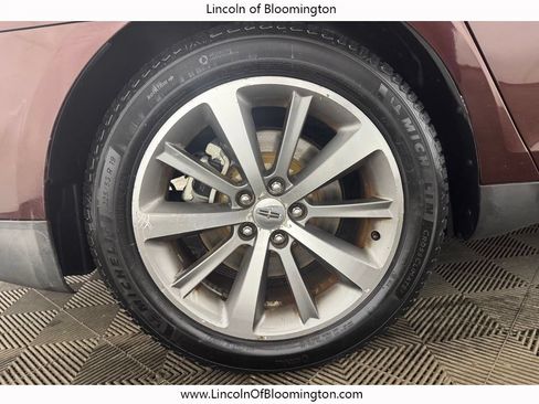 Used 2010 Lincoln MKS FWD image 22