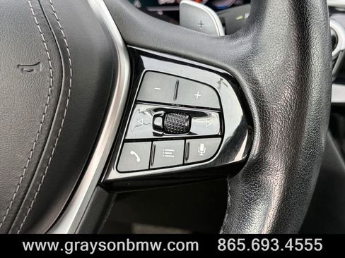 Used 2022 BMW 530i xDrive w/ Premium Package image 18