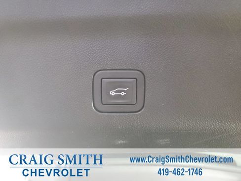 Used 2026 GMC Yukon XL Denali w/ Denali Reserve Package AWD/4WD image 16