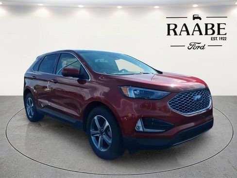 Used 2023 Ford Edge SEL w/ Convenience Package image 5