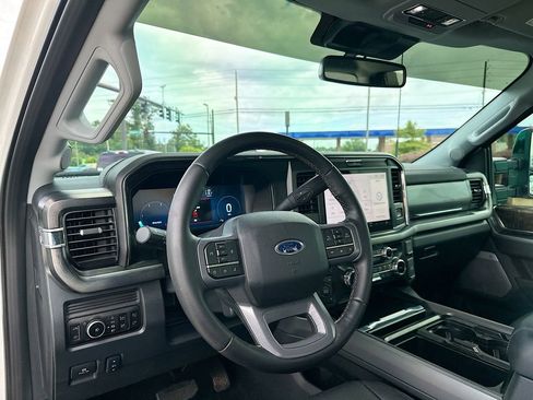 Used 2026 Ford F250 Lariat AWD/4WD image 10