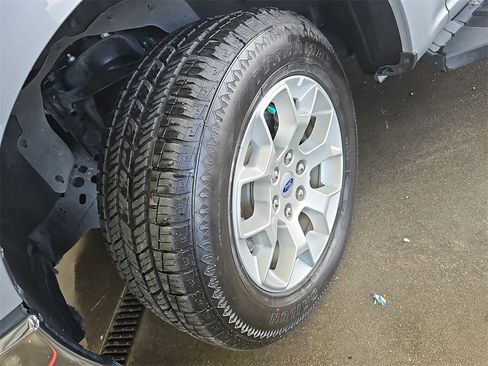 Used 2023 Ford F150 XLT image 30