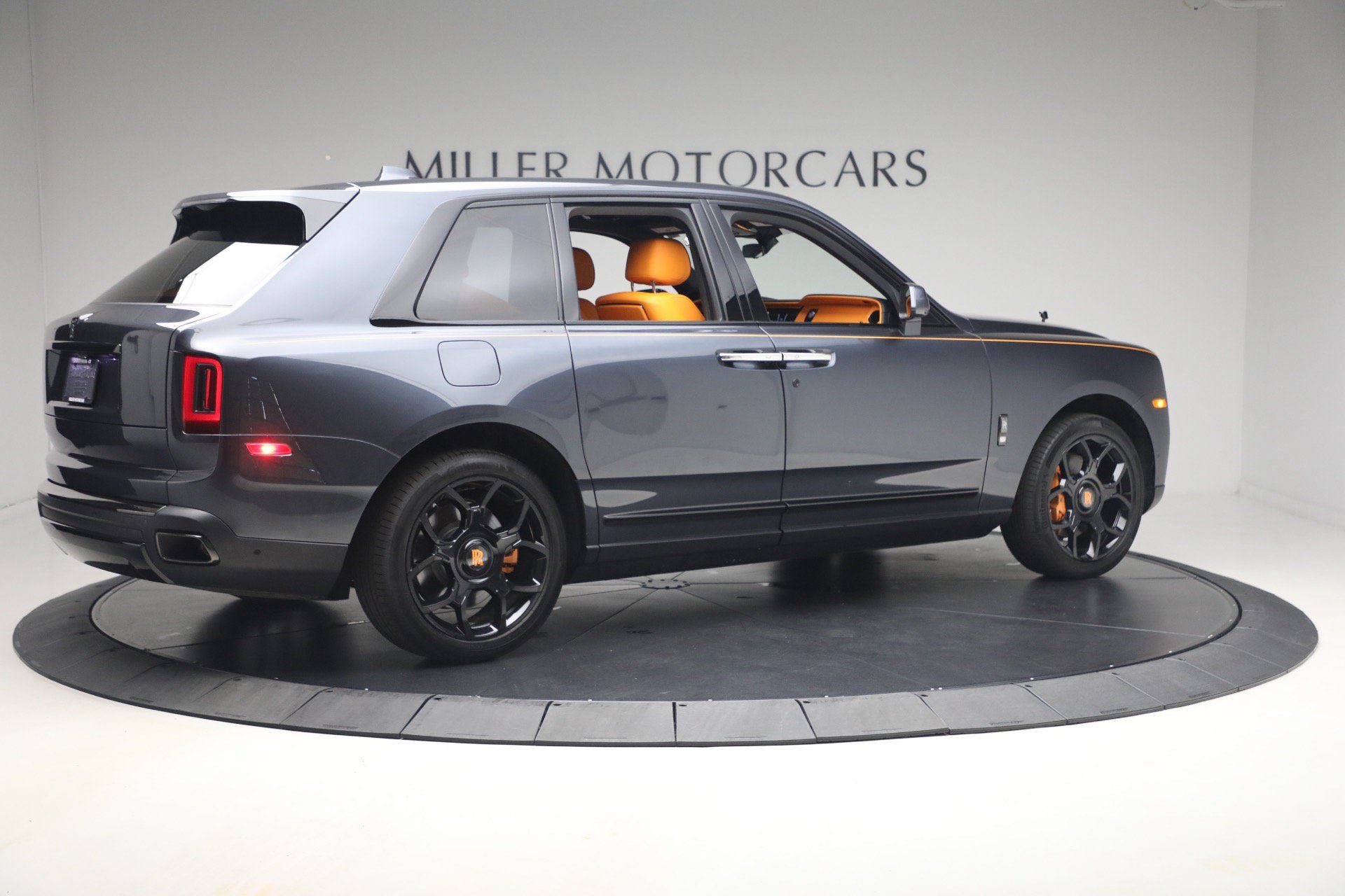 Certified 2024 Rolls-Royce Cullinan Black Badge w/ Driver's Package AWD/4WD image 10