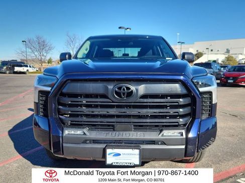 Used 2022 Toyota Tundra SR5 w/ SR5 Convenience Package image 7
