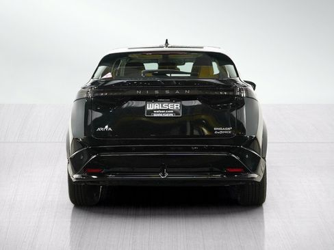 Used 2024 Nissan Ariya AWD image 4