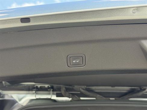 Certified 2024 Cadillac Escalade Sport Platinum w/ LPO, ONYX Package AWD/4WD image 7