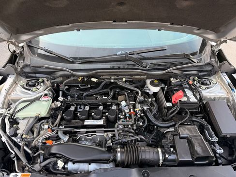 Used 2018 Honda Civic Sport image 38