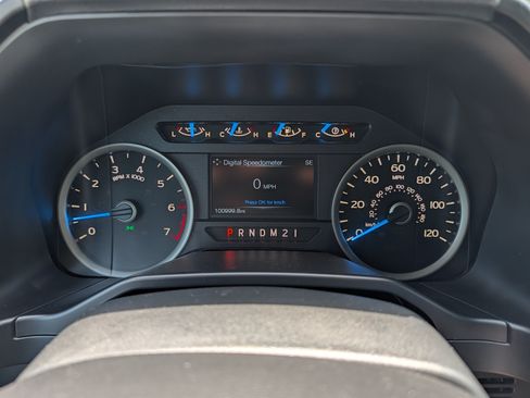 Used 2015 Ford F150 XLT w/ Equipment Group 302A Luxury AWD/4WD image 22