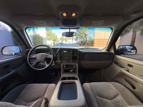 Used 2005 Chevrolet Tahoe LS w/ Preferred Equipment Group image 26