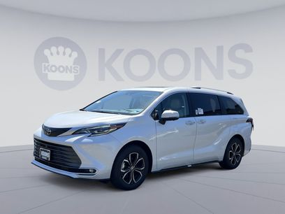 New 2026 Toyota Sienna Platinum