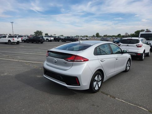 Used 2018 Hyundai Ioniq Blue FWD image 2