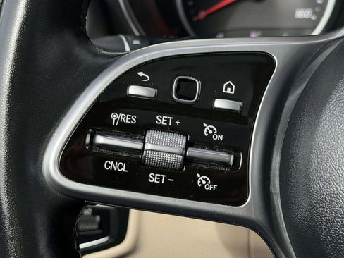 Used 2020 Mercedes-Benz GLC 300 4MATIC image 35