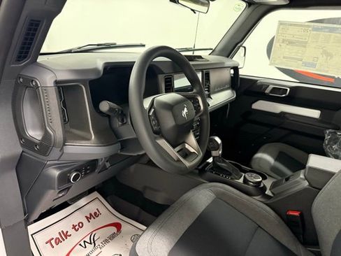 New 2025 Ford Bronco Base image 12