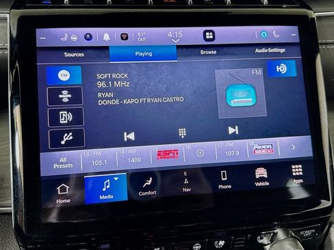 Used 2022 Jeep Grand Cherokee Overland w/ Advanced Protech Group III AWD/4WD image 36