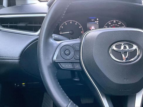 Certified 2023 Toyota Corolla Cross LE w/ Moonroof Package FWD image 24