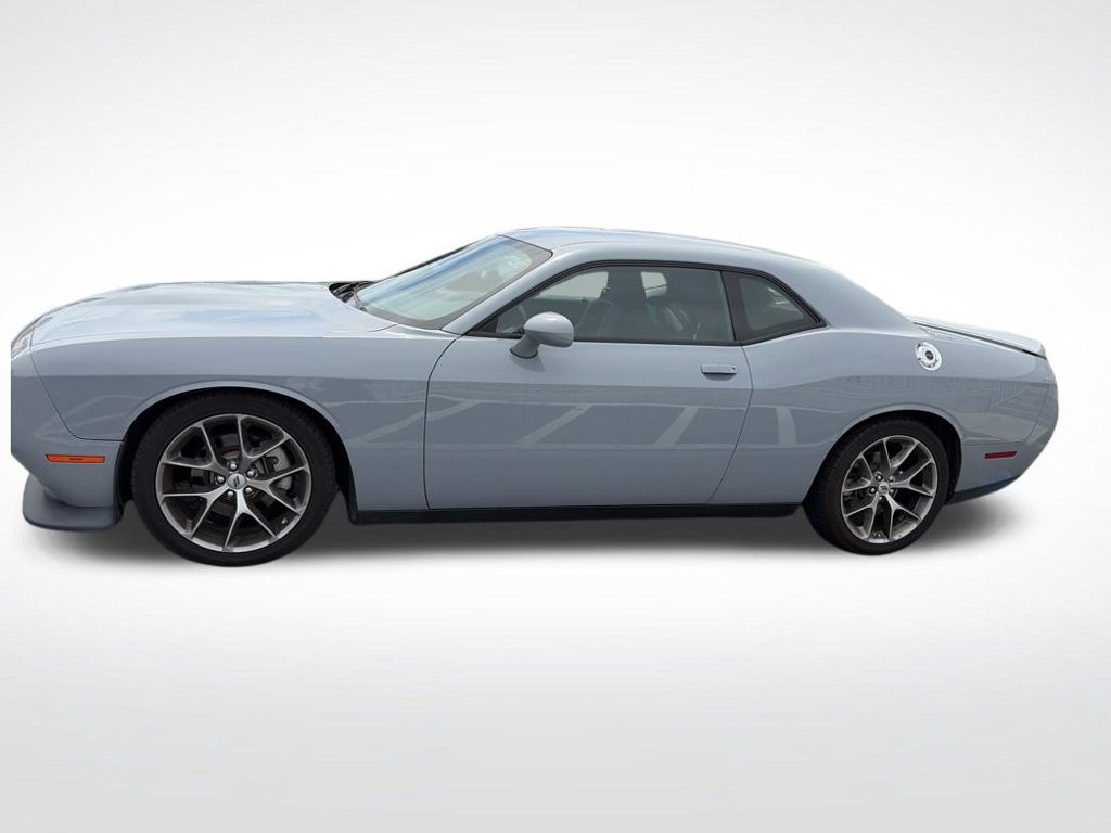 Used 2022 Dodge Challenger GT RWD image 3
