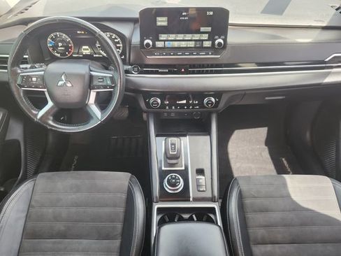 Used 2022 Mitsubishi Outlander SE FWD image 25