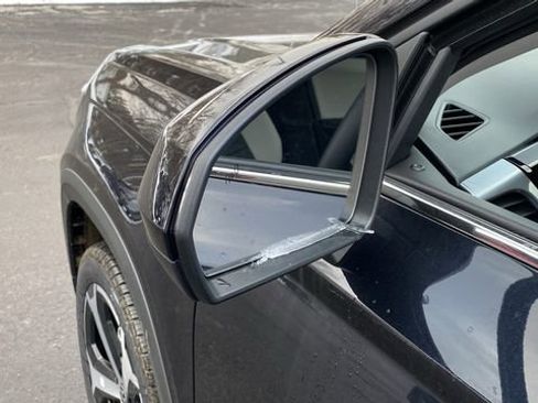 New 2026 Volkswagen Taos SEL image 21