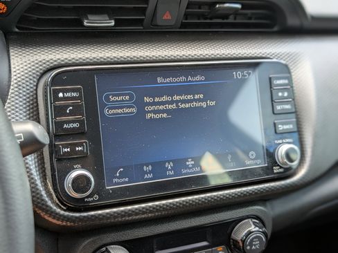 Used 2021 Nissan Kicks SV FWD image 27