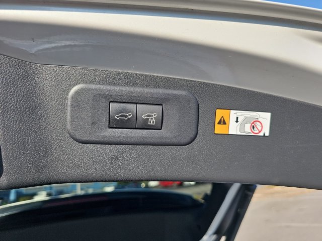 Used 2025 Lexus NX 250 FWD w/ Accessory Package (2T) image 16