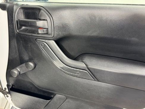 Used 2018 Jeep Wrangler Unlimited Sport AWD/4WD image 20