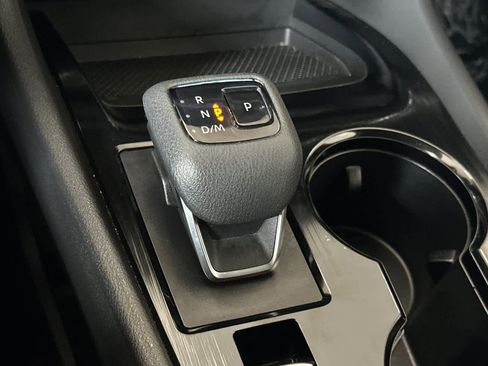 Used 2022 Nissan Rogue SV image 23