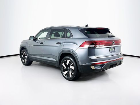 Used 2025 Volkswagen Atlas Cross Sport SE FWD image 5