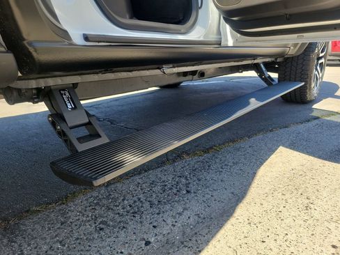 Used 2025 GMC Canyon AT4 w/ Nightfall Edition image 30