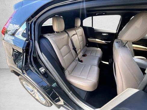 Used 2024 Cadillac XT4 Luxury w/ Cold Weather Package FWD image 28