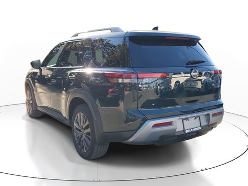 Used 2022 Nissan Pathfinder SL w/ SL Premium Package image 5