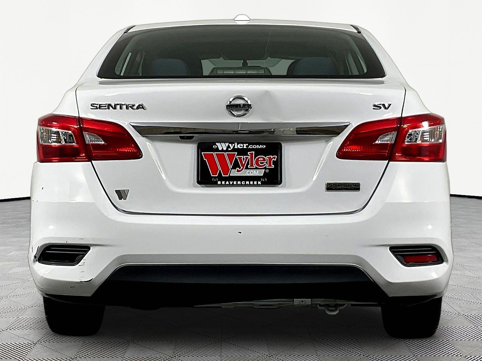Used 2019 Nissan Sentra SV w/ Special Edition Package FWD image 5