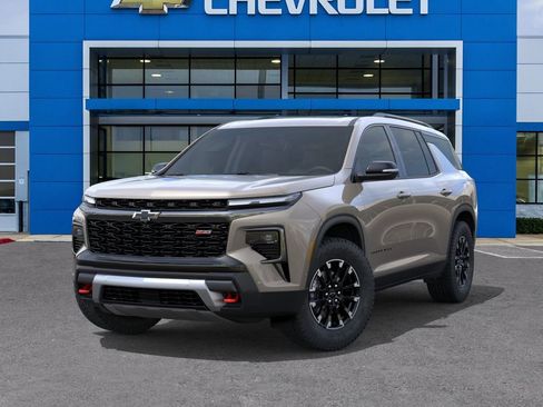 New 2026 Chevrolet Traverse Z71 w/ Enhanced Driving Package AWD/4WD image 6