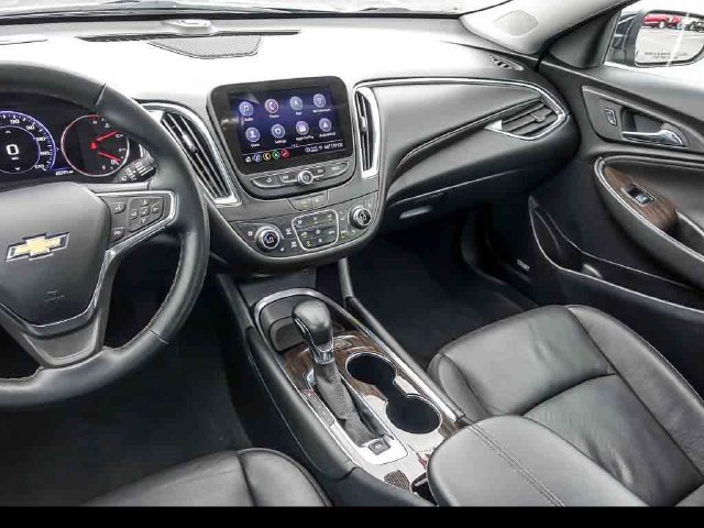 Used 2024 Chevrolet Malibu LT FWD image 16