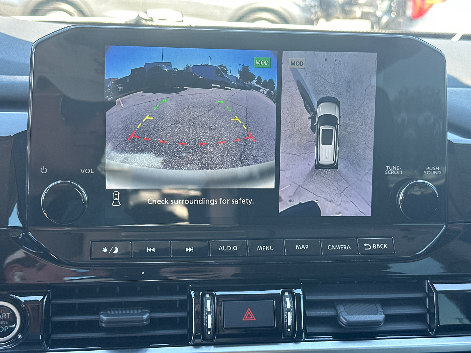 Used 2022 Nissan Pathfinder Platinum w/ Cargo Package FWD image 29