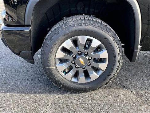 New 2026 Chevrolet Silverado 2500 Custom w/ Custom Convenience Package image 12