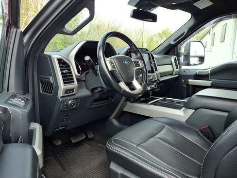 Used 2022 Ford F250 Lariat w/ Lariat Value Package image 7