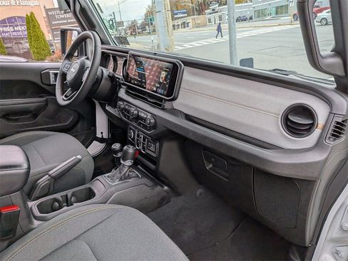 Used 2024 Jeep Wrangler Sport S image 23