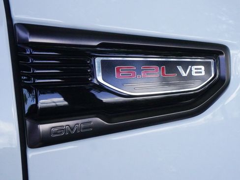 Used 2024 GMC Sierra 1500 AT4X AWD/4WD image 43