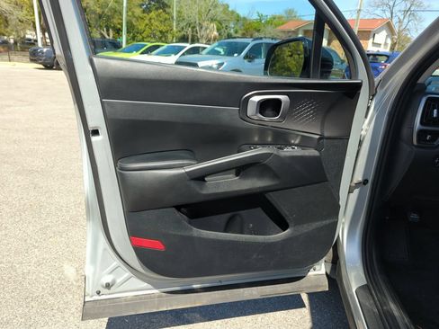 Used 2021 Kia Sorento S w/ Panoramic Sunroof Package FWD image 18