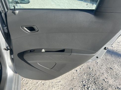 Used 2016 Chevrolet Spark LT image 18