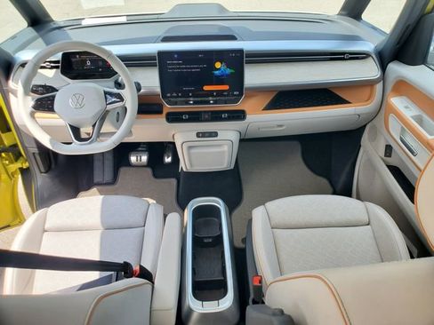 Certified 2025 Volkswagen ID. Buzz 1st Edition RWD image 15
