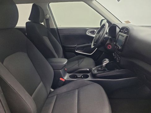 Used 2021 Kia Soul LX image 21