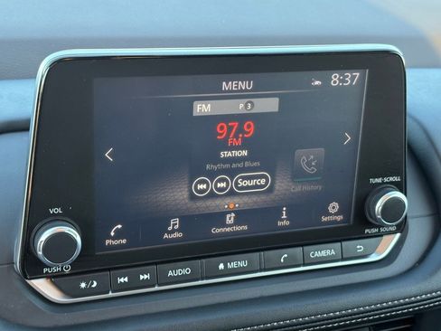 Certified 2023 Nissan Rogue SV image 22